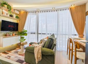 1 Bedroom Luxury Condo