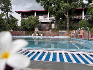 The Rudraksha Retreat & Multicuisine Cafe