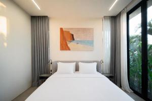 Villa Runa - Elegant Tropical Oasis with Private Pool near Canggu