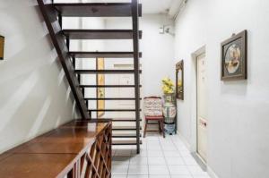 1137 Hostel