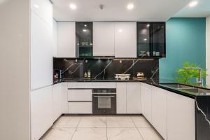 Kingston Metropole Galleria - City View Apartment