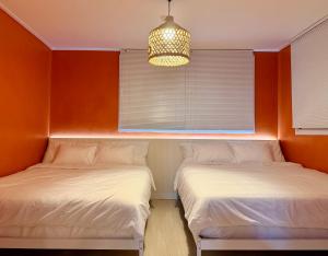 ntire House near Dongdaemun Naksan Park Cinema Room 6 Guests
