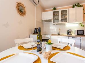 Sea & Mountain Apartment Dubi