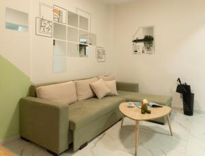 The City Vibe Stylish 3BR Balcony in Thesaloniki