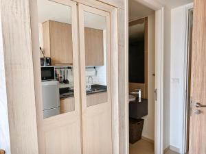 Luxury Studio high floor Amazing sea view close to walking street