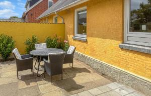 Cozy Home In Roslev With Wifi