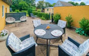 Cozy Home In Roslev With Wifi