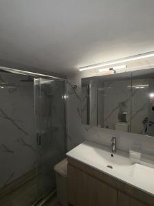 Alexa Skg - 2 Bedroom Apartment
