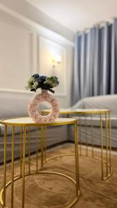 Elegent stay with shan studio
