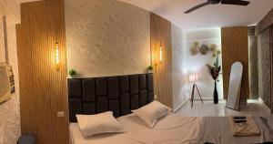 Elegent stay with shan studio