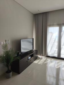 Ocean View Apartment & Private Rooftop