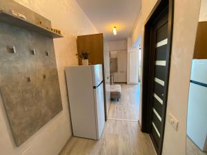 Tomis Sunrise Studio