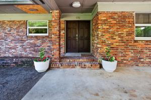 Sprawling 5BR Oasis Near FSU & Trails home