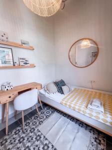 Elegant Apartment in the Historic Center with Terrace and Views