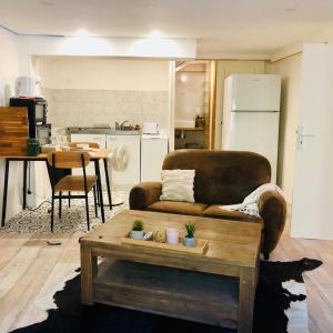 Studio Slow Life avec cour, au cœur du vieux village