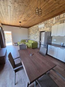 Alyki Stone House 4