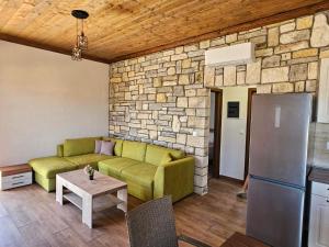 Alyki Stone House 4