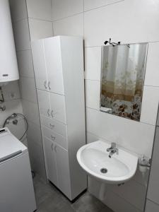 Loli apartman 3