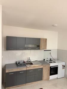 Loli apartman 3