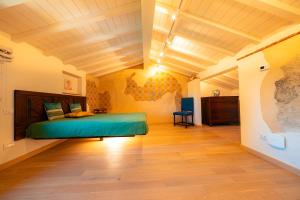 Leonardo da Vinci Birthplace Luxury Retreat with Sauna