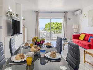 #398 Elegant Sea View Apartment W Balcony 1BR