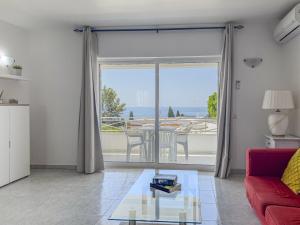 #398 Elegant Sea View Apartment W Balcony 1BR