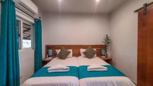 Jollyboys - Single Ensuite Room with Air Con