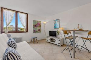 Studio Azur 303A by Sur la mer