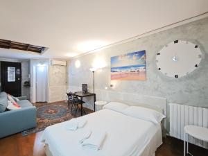 Sotto By Al Sottosopra