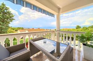 Apartment Adria with view