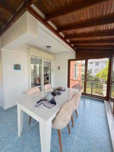 Sea View Family Villa in Cunda wGarden 150m to Sea