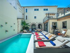 Owl Booking Villa Alvarez - 5 Min Walk to Old Town Center