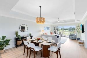 Outstanding condo with sensational views on golf r