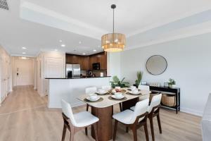 Outstanding condo with sensational views on golf r
