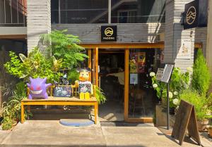 ㅁ3-Min Walk to Mangwon Market, Free Parking & Luggage Storage, Sleeps 10 2