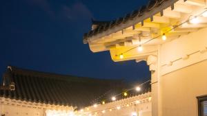 Gyeongju Poseokjeong Hanok Pool Villa