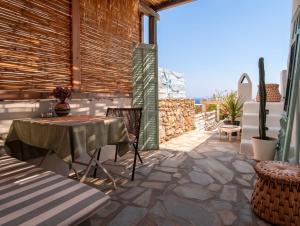 Naiada Home with Sea View