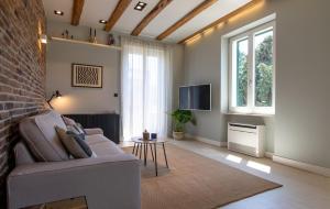 Modern-Vintage Family Oasis Near Center