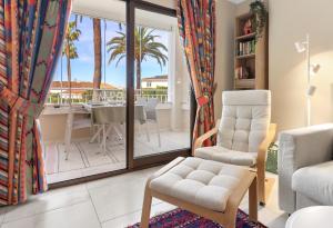 Riviera del Sol bright balcony with pool by Costarentals - Ref 184