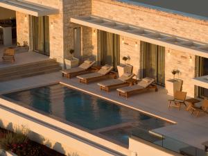 Casa Blanca Villa, Pool, SeaViews & Wine Cellar, By ThinkVilla