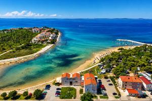 Renovated Beachfront Apartment Zadar Privlaka