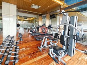 Cozy 1BR Kemang Village Apt Pool, Gym, Wi-Fi
