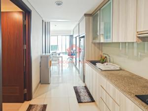 Cozy 1BR Kemang Village Apt Pool, Gym, Wi-Fi
