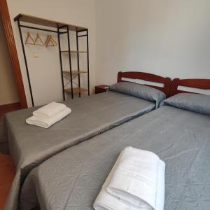 Amplio Apartamento Golf Marina con piscina