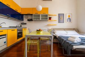 Central Station 5 min - Double bed Caiazzo 4 guests Wifi