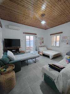 "Villa Kanella"Sea View Hydra Kamini malouholidays