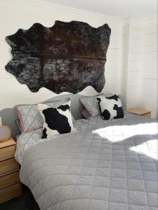 2 Ensuite Bedrooms Walk to town On Bus Route