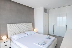 Luis Sea View Apartment