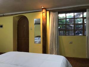 Los Laureles Sacred Valley