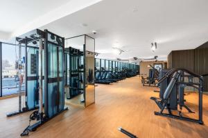 StayShort - 1 Bed Apartment in JVC that Sleeps 2 with Balcony